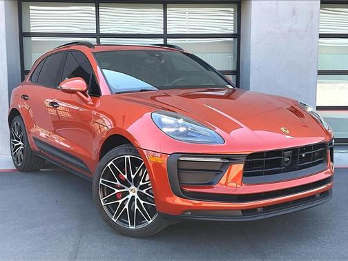 PAPAYA 2023 Porsche Macan S