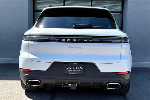 2025 Porsche Cayenne Base