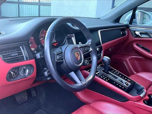 2024 Porsche Macan GTS
