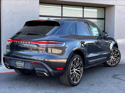 Volcano Grey Metallic 2025 Porsche Macan