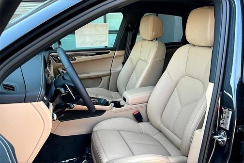 2025 Porsche Macan S