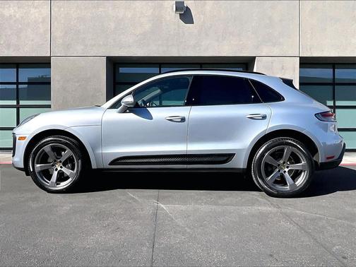 2023 Porsche Macan 