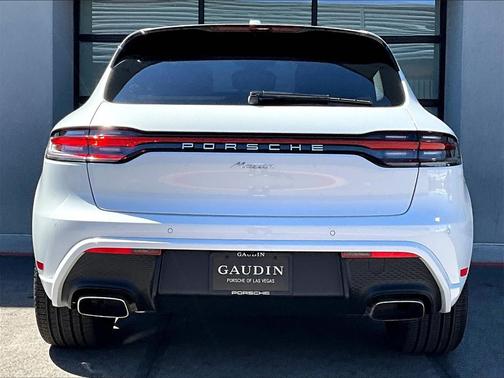 2026 Porsche Macan 