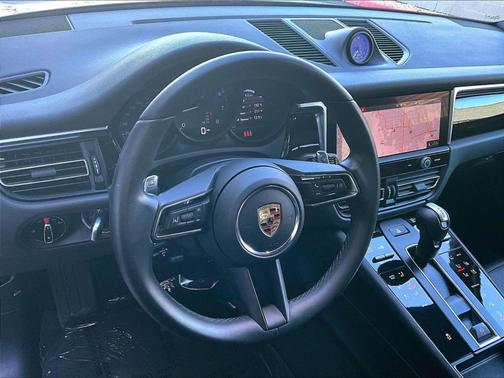 Volcano Grey Metallic 2023 Porsche Macan