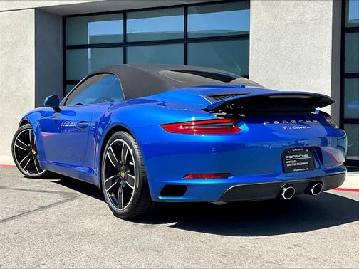 2017 Porsche 911 Carrera