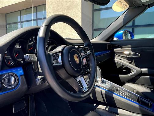 2017 Porsche 911 Carrera