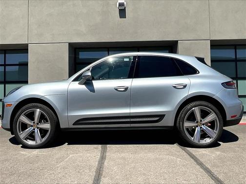 2025 Porsche Macan