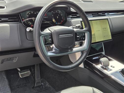 2024 Land Rover Range Rover P530 SE