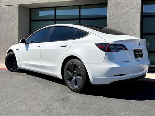 2022 Tesla Model 3 Base