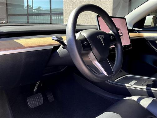 2022 Tesla Model 3 Base