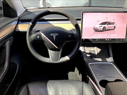 2022 Tesla Model 3 Base