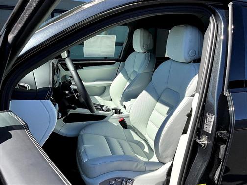 2026 Porsche Macan T