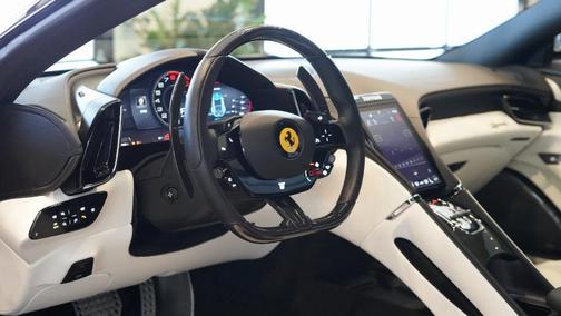 2022 Ferrari Roma Base