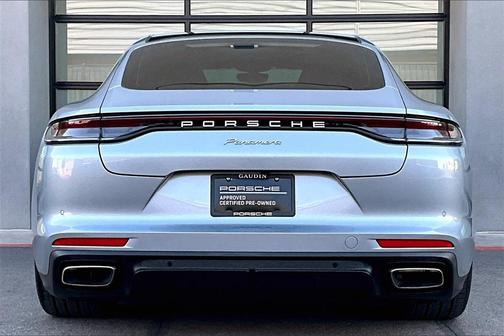 2022 Porsche Panamera