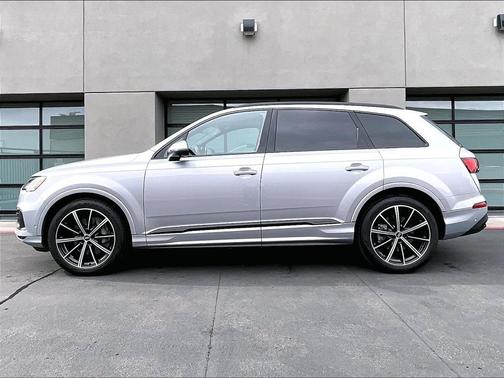 2020 Audi Q7 55 Prestige