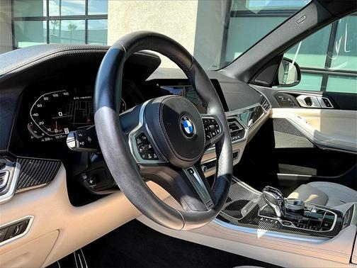 2022 BMW X5 M50i