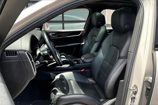 2021 Porsche Cayenne AWD
