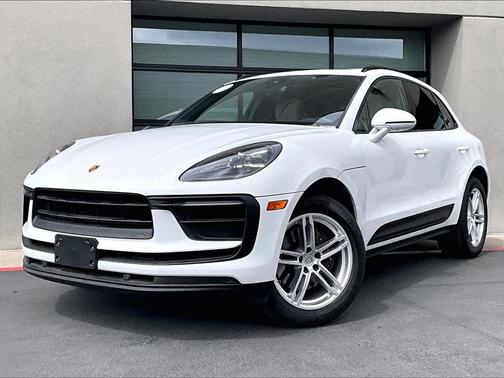 Carrara White 2022 Porsche Macan Base