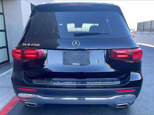 Black 2025 Mercedes-Benz GLB 250 Base