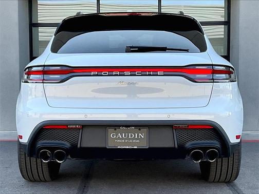 2025 Porsche Macan 