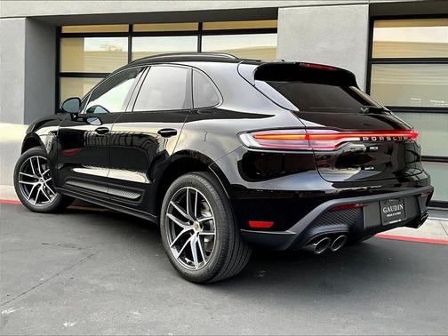 2026 Porsche Macan 