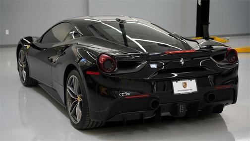 2019 Ferrari 488 GTB Base