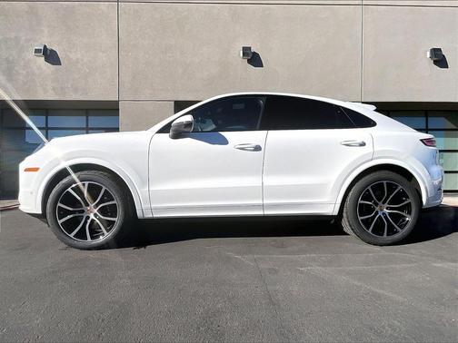 2026 Porsche Cayenne 