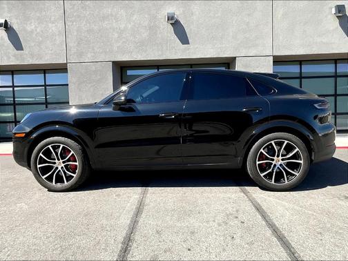 2024 Porsche Cayenne S Coupe AWD
