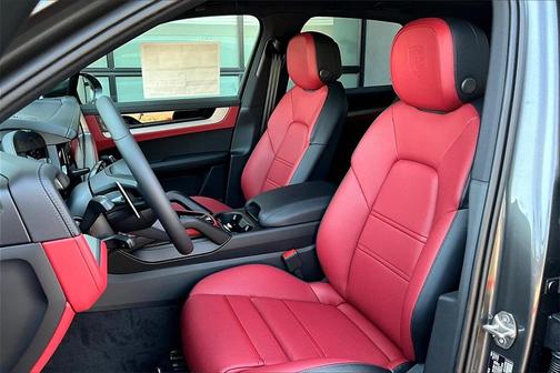 2025 Porsche Cayenne
