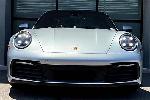 2021 Porsche 911 Carrera