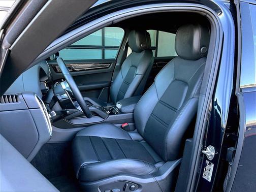 2022 Porsche Cayenne S Coupe AWD