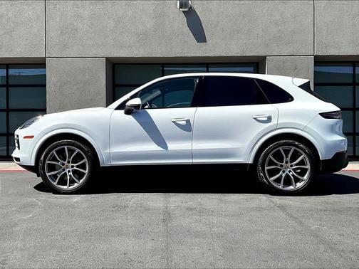 White 2023 Porsche Cayenne