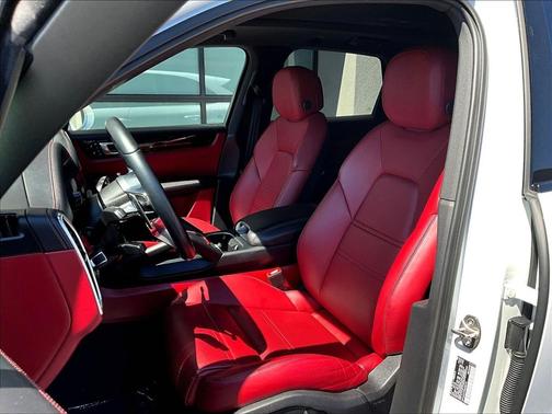 White 2023 Porsche Cayenne