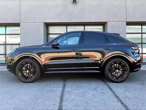 2025 Porsche Cayenne S Coupe