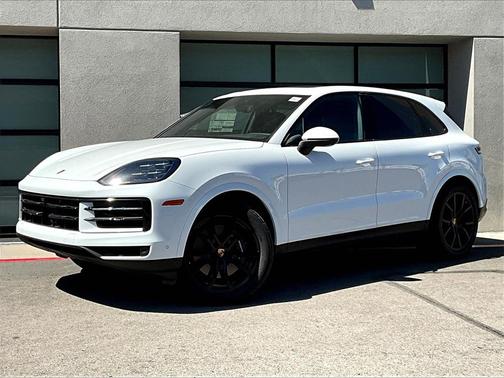 2025 Porsche Cayenne Base