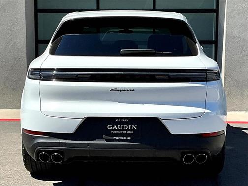 2025 Porsche Cayenne Base