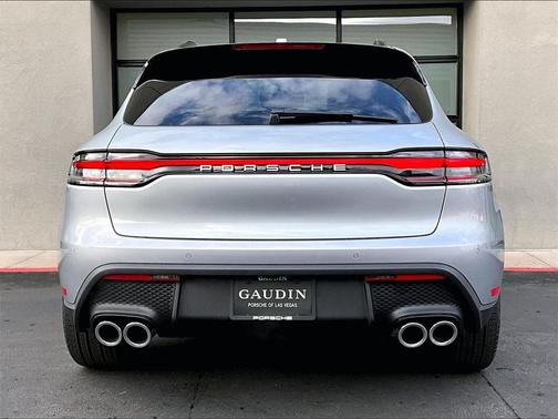 2026 Porsche Macan 