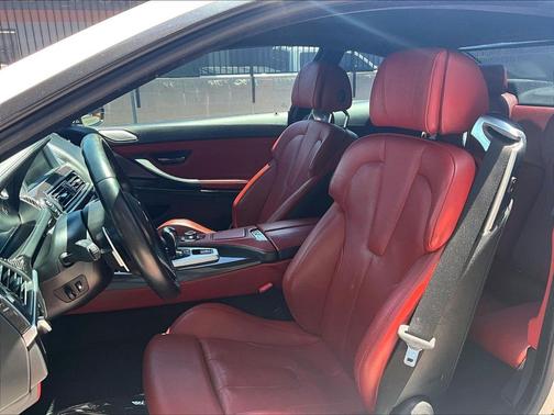 Alpine White 2014 BMW M6 Base