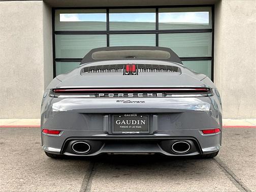2025 Porsche 911 Carrera