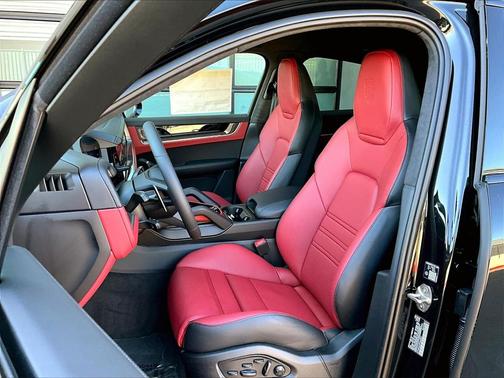 2026 Porsche Cayenne Turbo