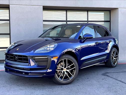 Gentian Blue Metallic 2025 Porsche Macan