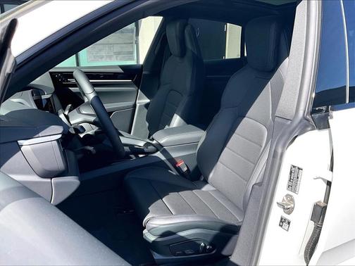 2026 Porsche Macan 4S