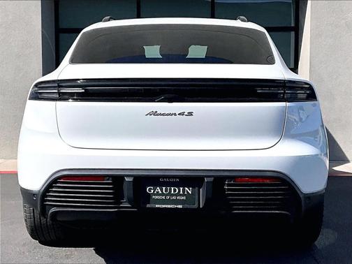 2026 Porsche Macan 4S