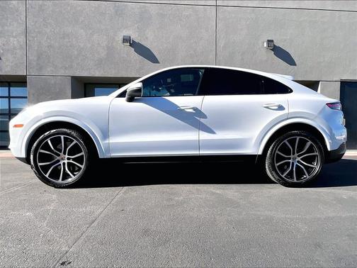 2021 Porsche Cayenne AWD