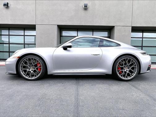 GT Silver Metallic 2026 Porsche 911 Carrera S
