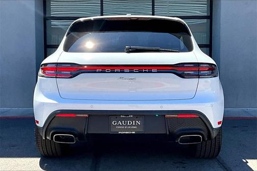2025 Porsche Macan 