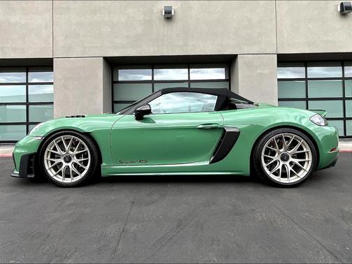 2024 Porsche 718 Spyder RS