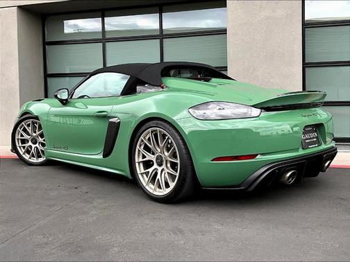 2024 Porsche 718 Spyder RS