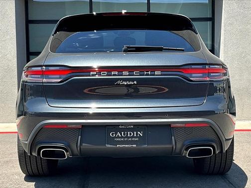 2025 Porsche Macan 