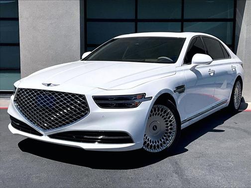 Uyuni White 2020 Genesis G90 5.0 Ultimate